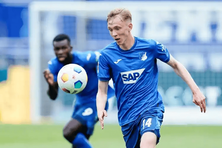 德甲010前瞻：莱比锡主场冲欧冠！霍芬海姆黑马遇阻，第三VS第五生死卡位