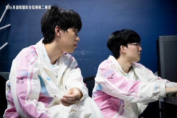 LPL发布BLG赛后返图：初心如磐 笃行致远 期待下一场比赛精彩表现